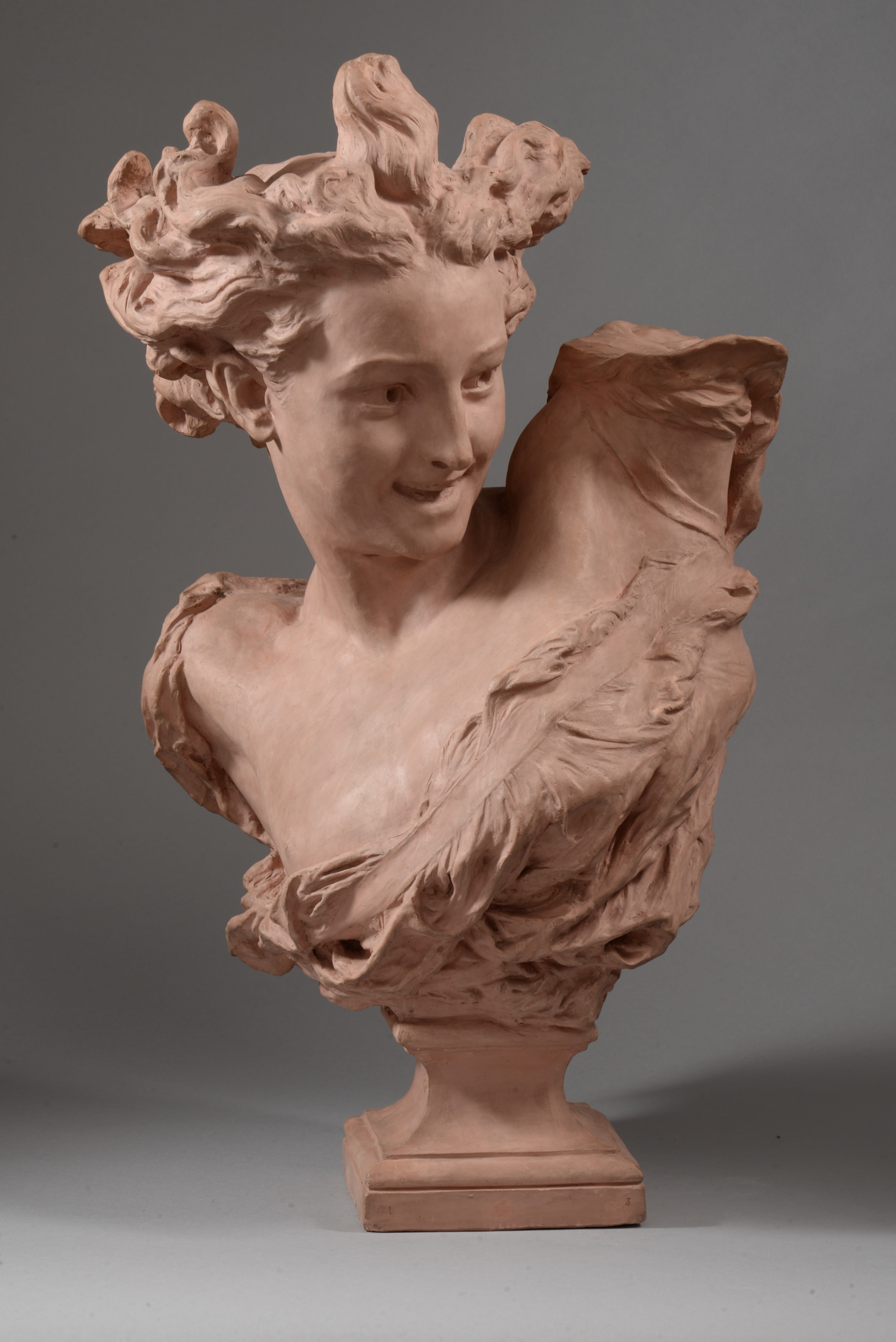 BUSTE DU GÉNIE DE LA DANSE 